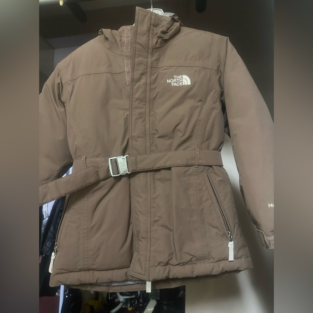 Girls down North face coat!!! Girls size M (8)